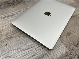 Apple Macbook Pro 13